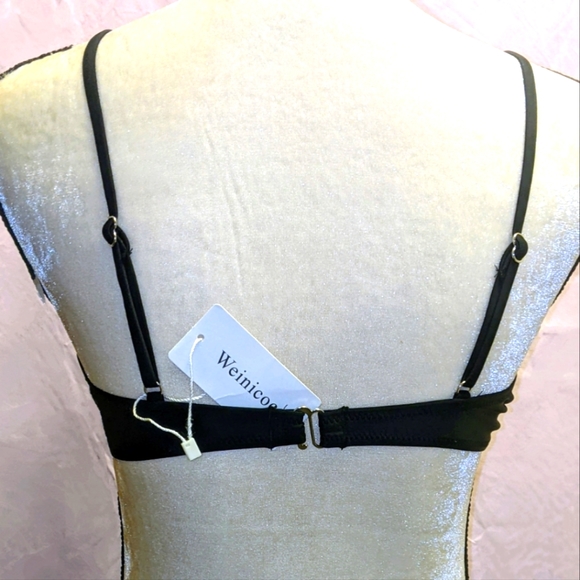 Weinicoco Black adjustable strap bikini top with hook closure very soft size S - Picture 2 of 3